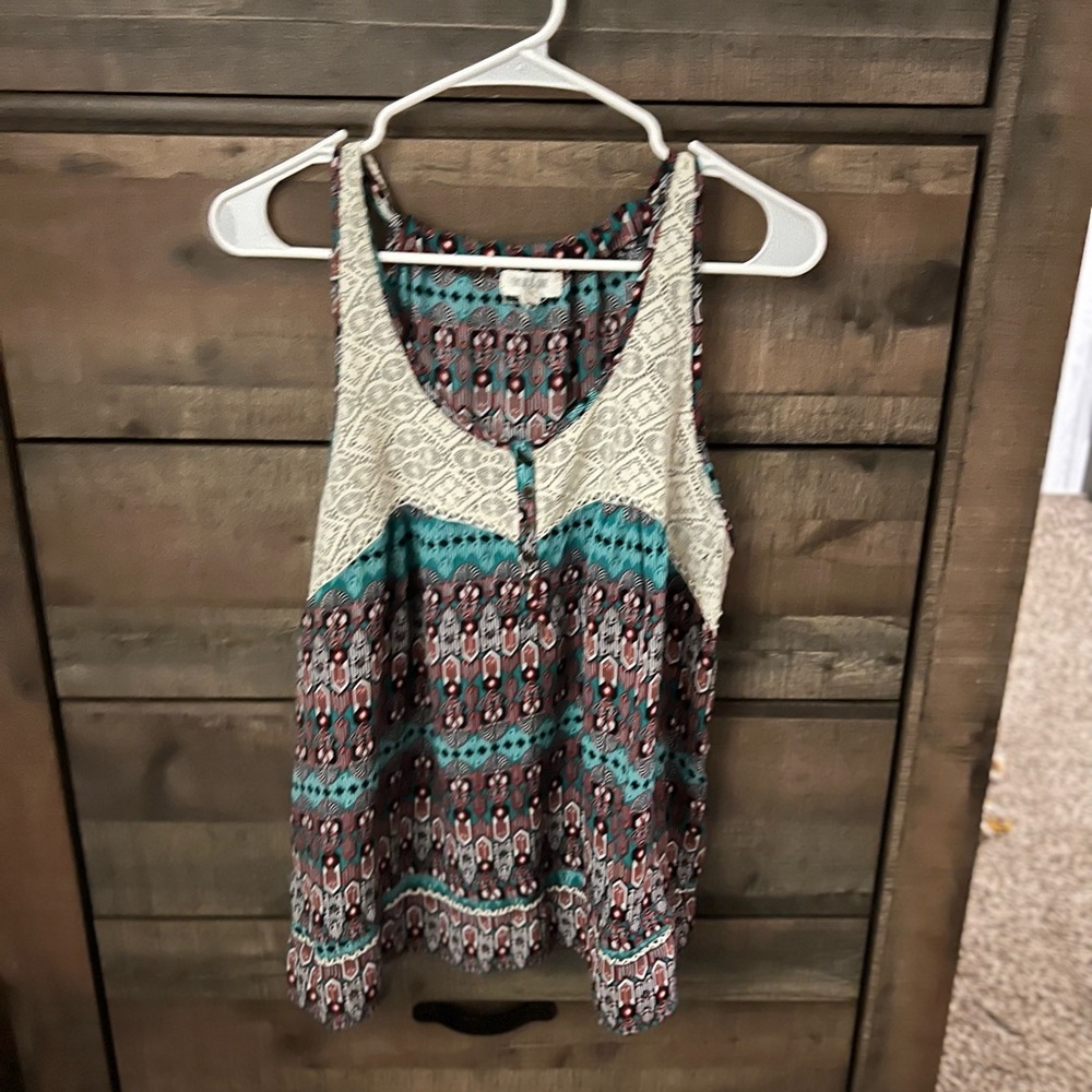 Brand taylor and sage, size XL